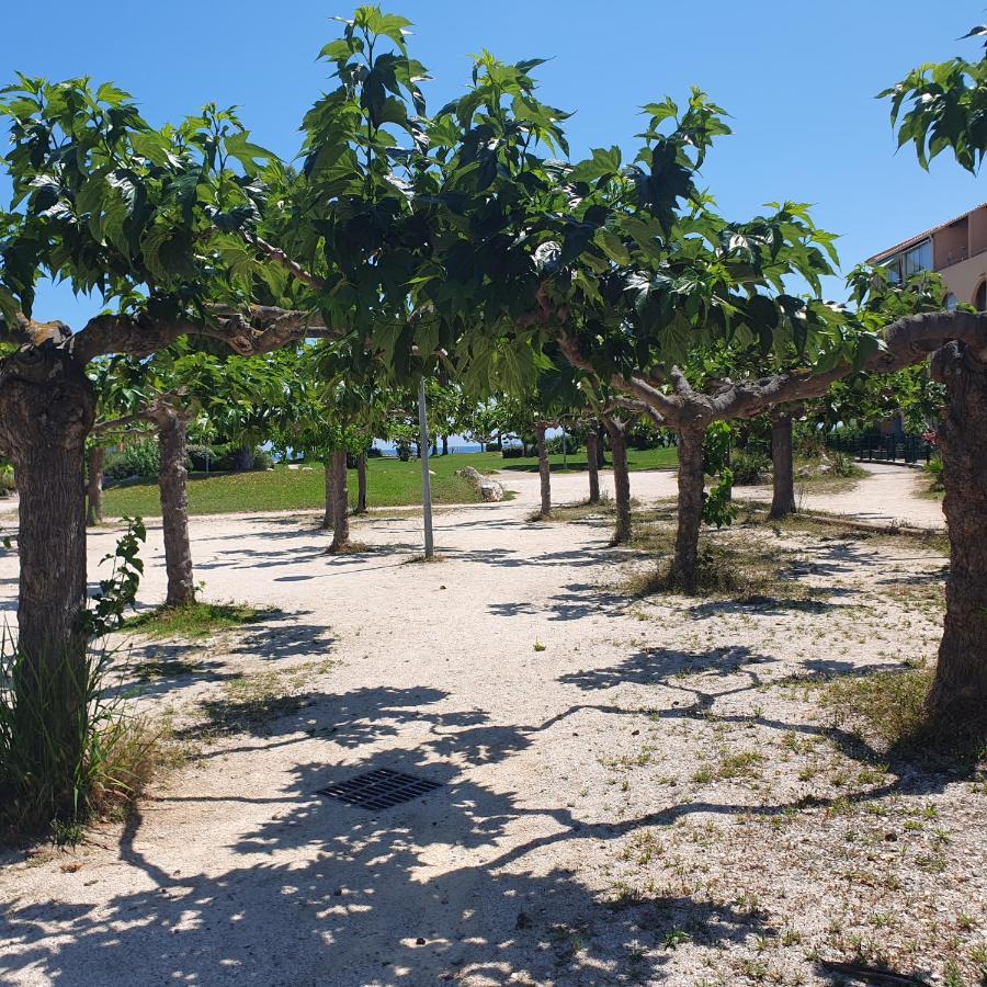 Appartement Residence La Plage 4 **** La Londe-les-Maures Eksteriør billede